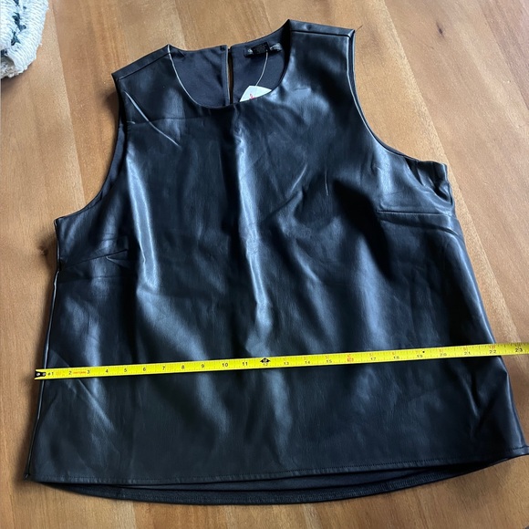 BNWT Faux Leather Top - Picture 5 of 7